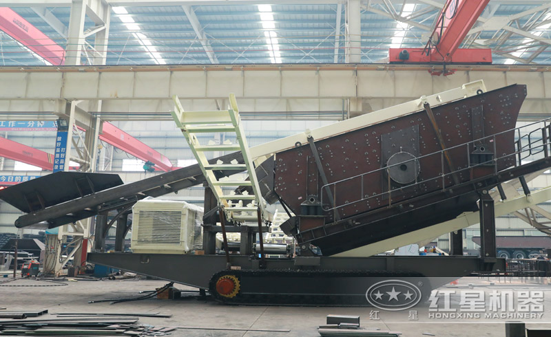 履帶式移動振動篩生產車間 履帶式移動振動篩生產車間