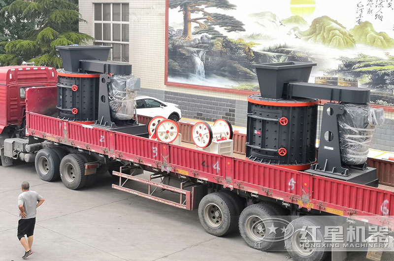 立式復合破碎機發貨現場 立式復合破碎機發貨現場